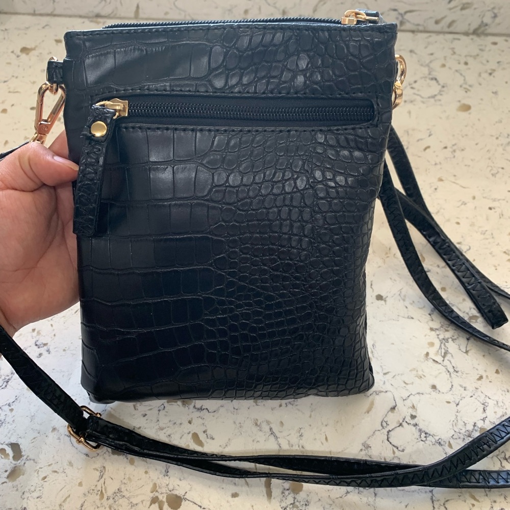 Crossover - Picture 2 of 3